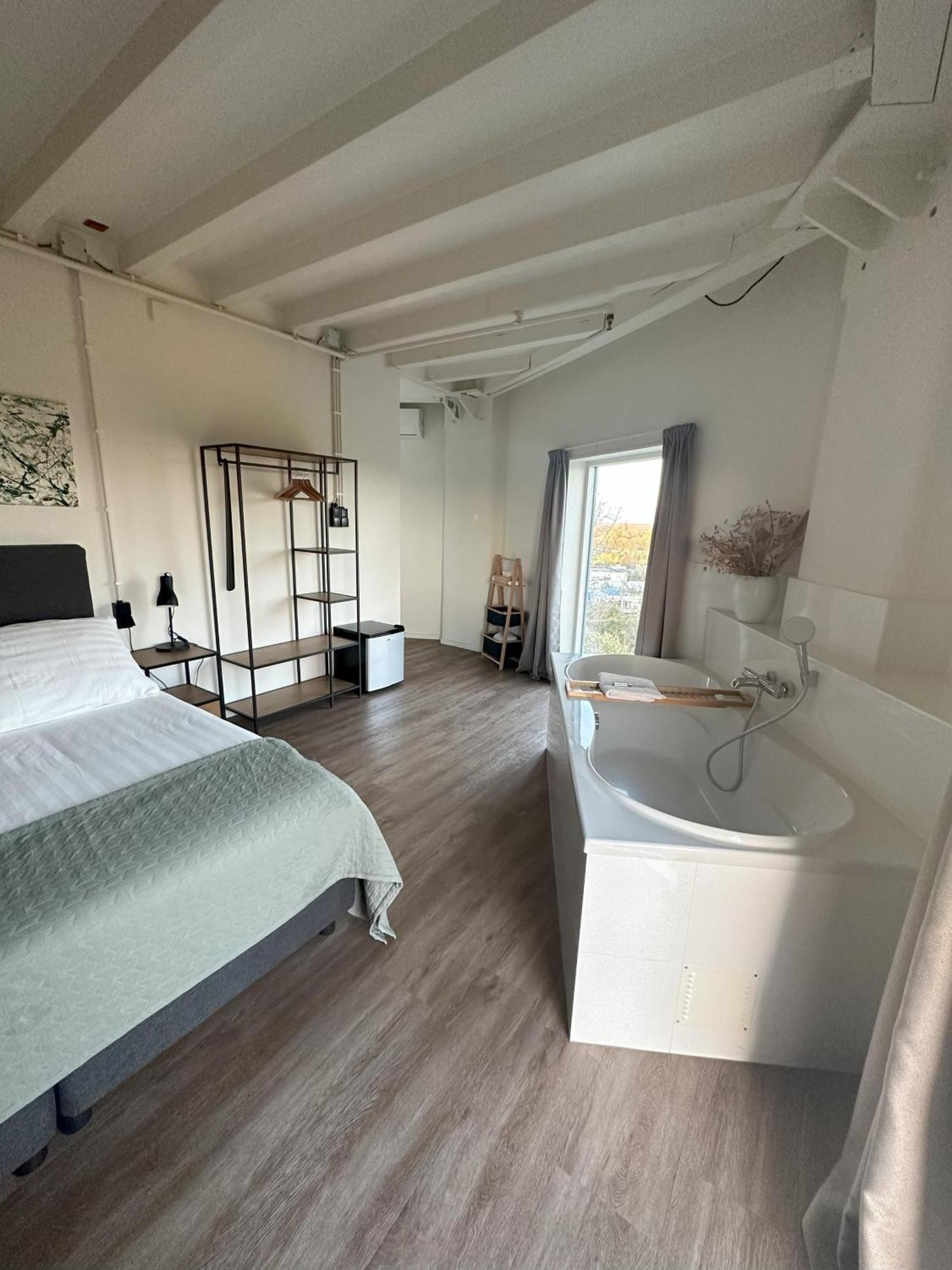Hotel De Watertoren Ντόρντρεχτ Εξωτερικό φωτογραφία